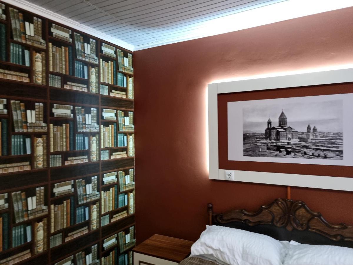 Hrachy Mot Hostel Gyumri Luaran gambar