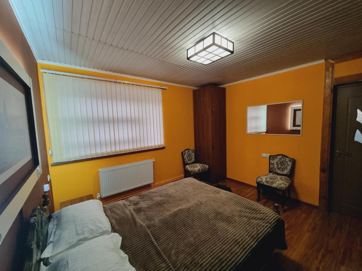 Hrachy Mot Hostel Gyumri Luaran gambar